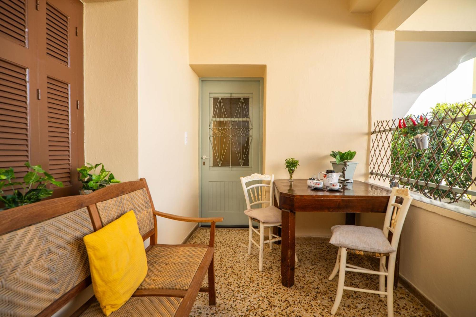 Anmi Hospitality Apartment Chania  Bagian luar foto